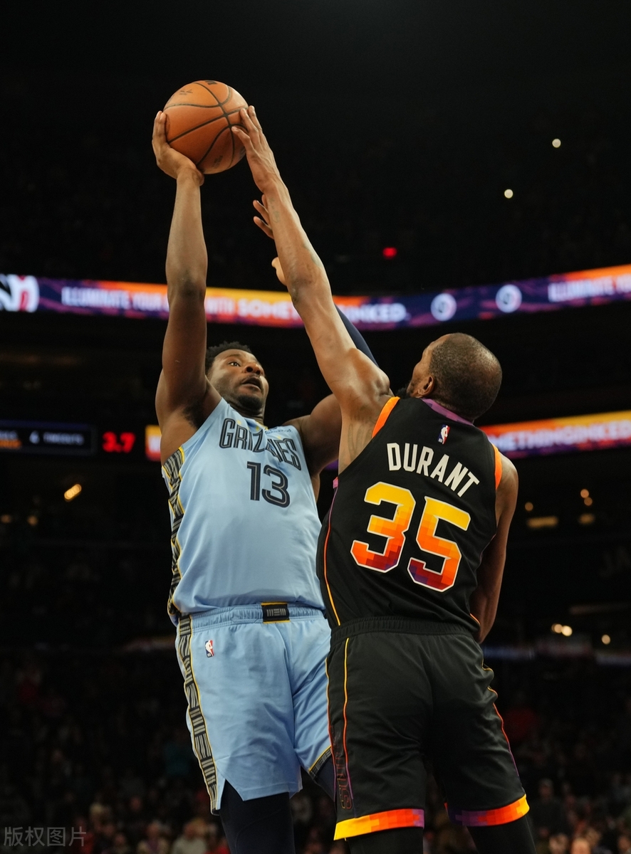 爱游戏体育官方网站杜兰特回归赛场,精彩发挥首场状态亮眼,公牛观众沸腾!的简单介绍