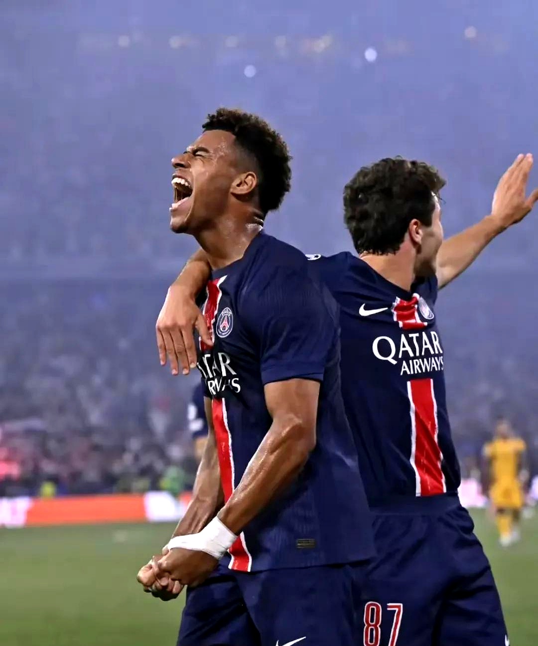 APP下载专区赛地聚焦——欧冠今夜热度飙升；密尔沃基雄鹿外线爆发；震撼外界；纪律约束更严格的简单介绍