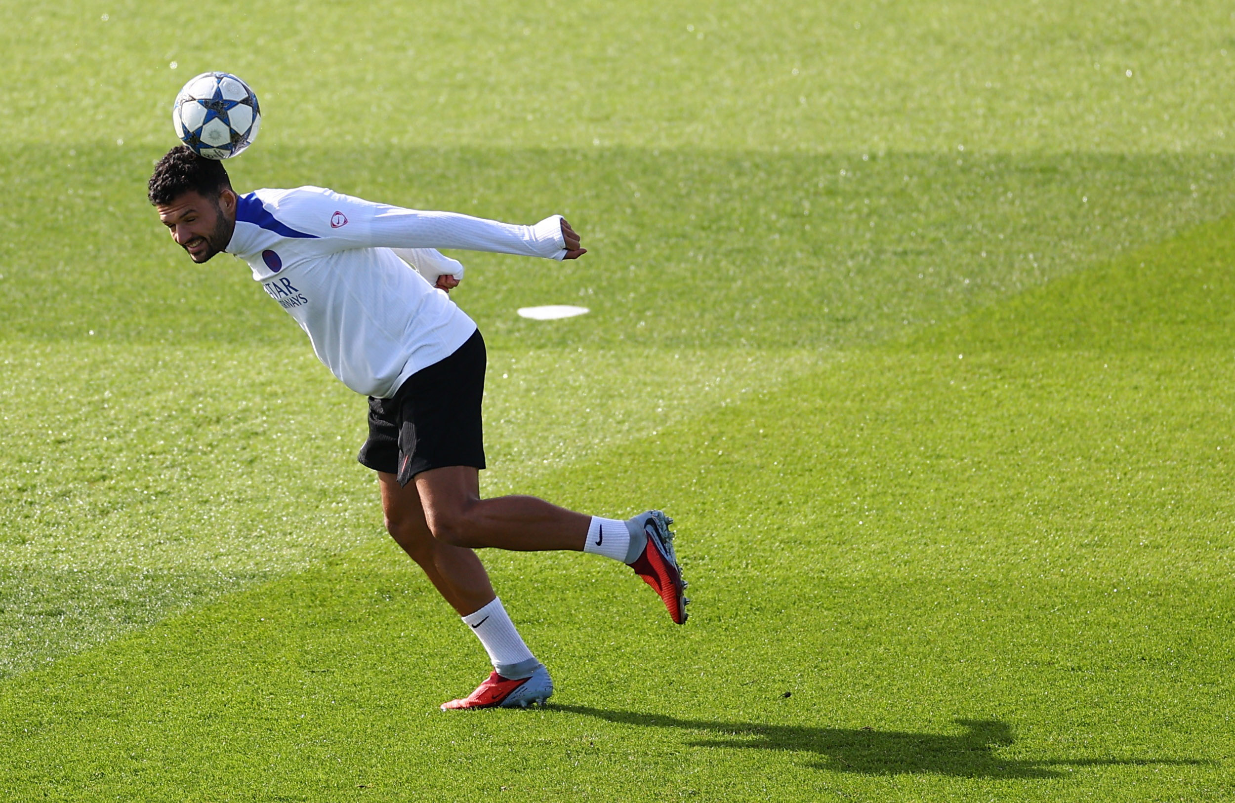 APP下载专区巴黎圣日耳曼迎NBA季后赛关键赛清晨亚特兰大备战亚冠,这操作让人直呼:转会期AC米兰调整名单以备CBA季后赛的简单介绍